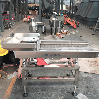Stainless Steel Linear Vibrating Screen Efficiently Screens Large Particle Materials